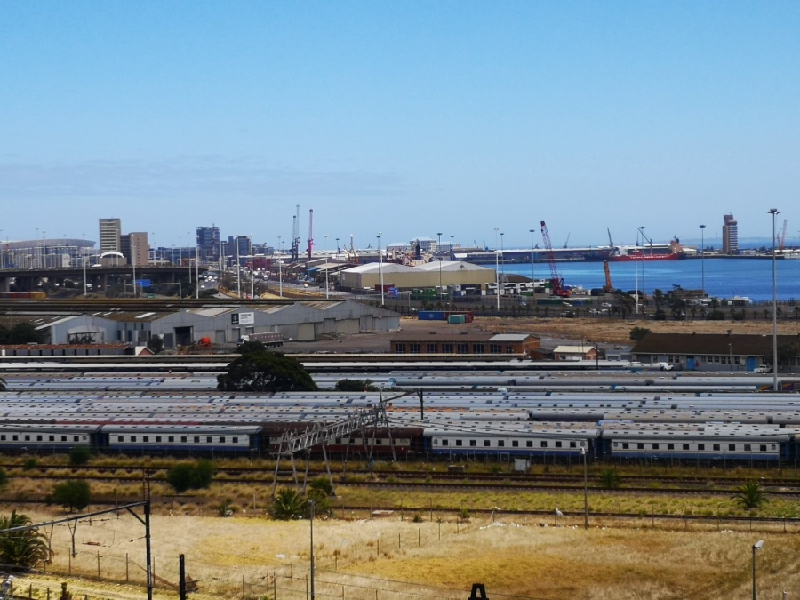 1 Bedroom Property for Sale in Woodstock Western Cape